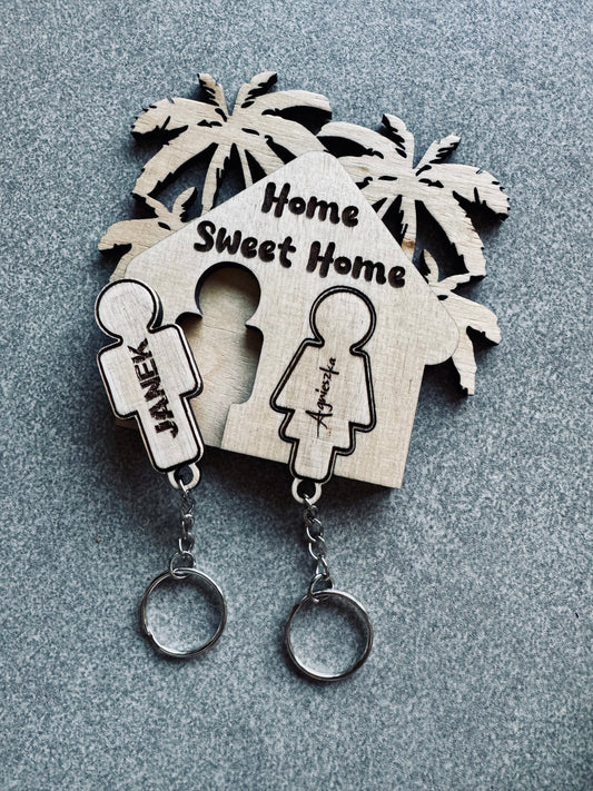 Personalized Wooden Key Holder – Family Key Organizer